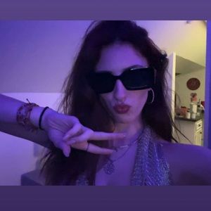 Meet your Posher, Ellen